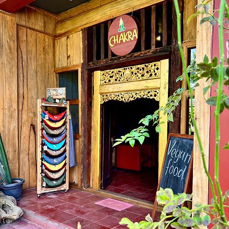 Chakra Tavern Бедугул Экстерьер фото