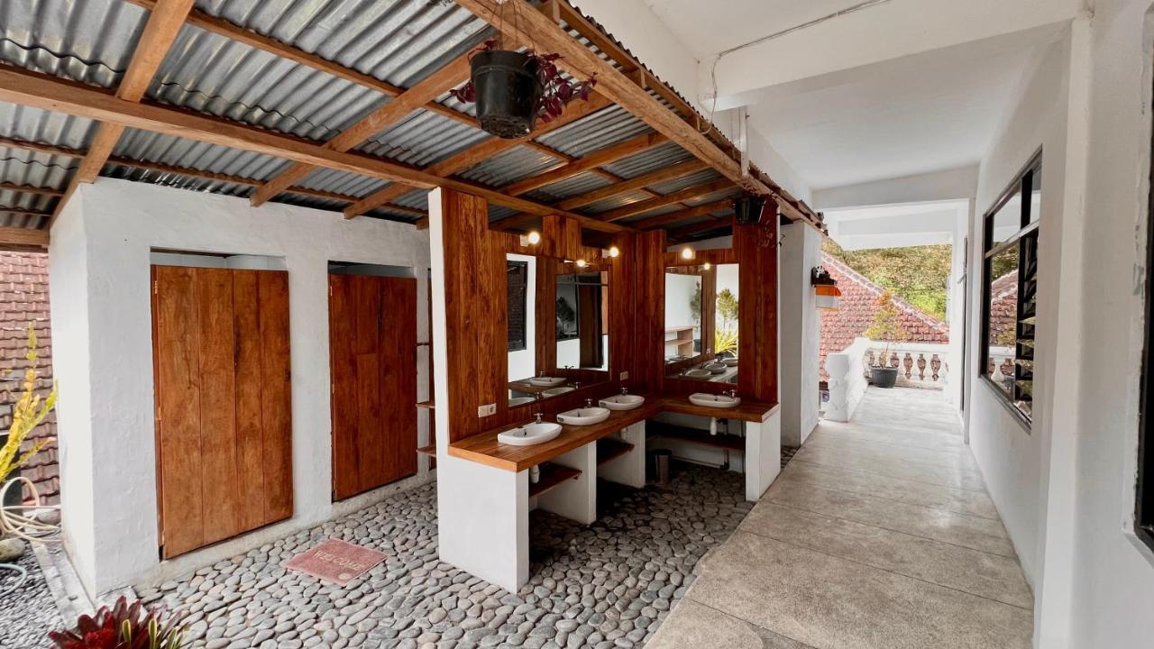 Chakra Tavern Бедугул Экстерьер фото