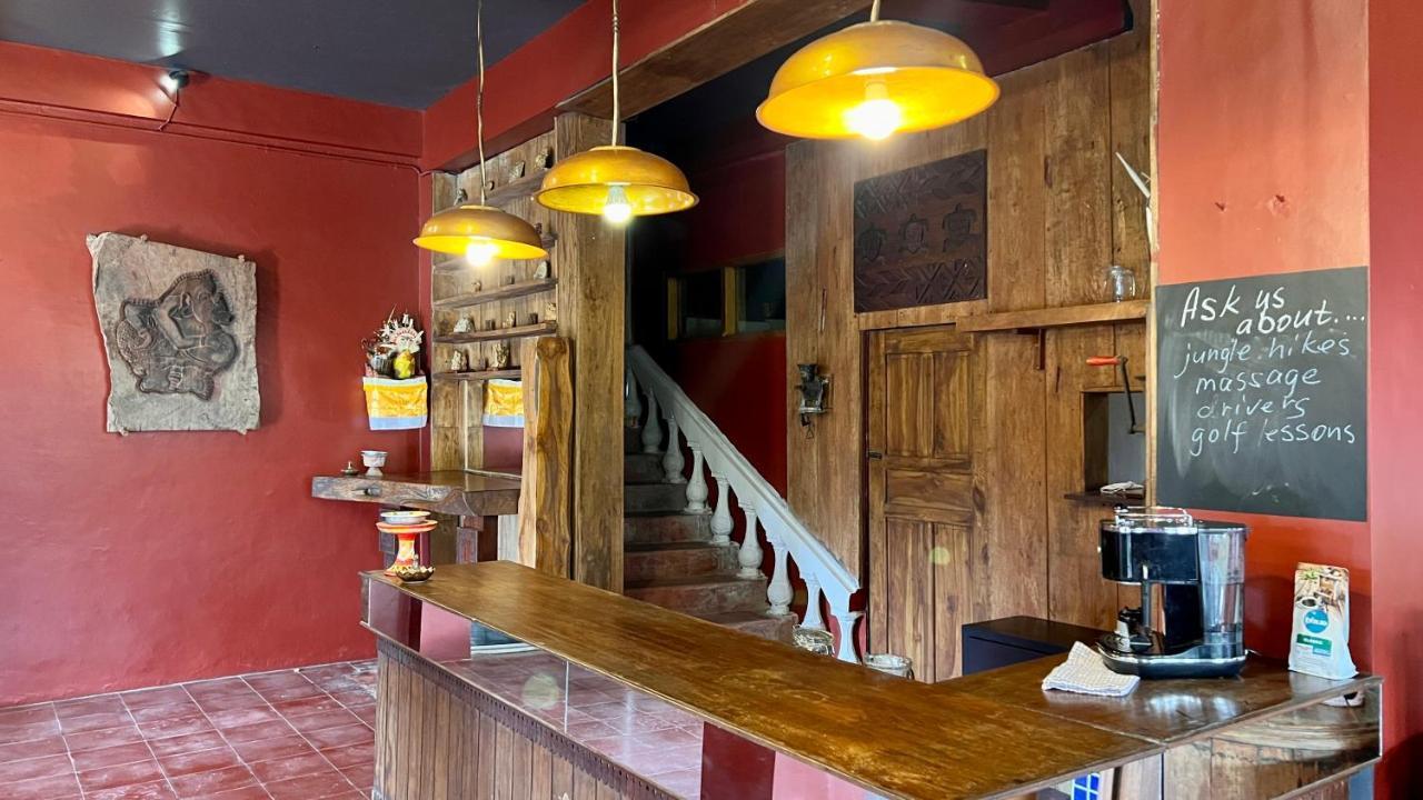 Chakra Tavern Бедугул Экстерьер фото