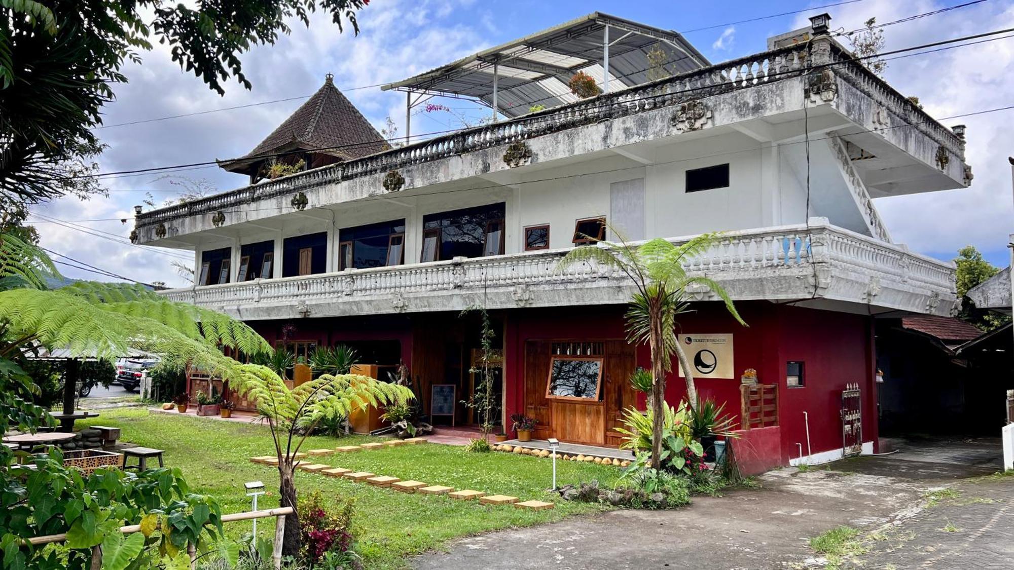Chakra Tavern Бедугул Экстерьер фото